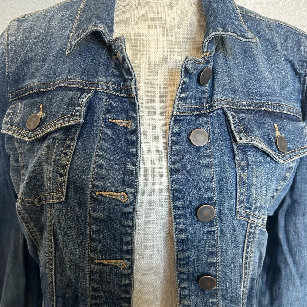 Julia Kut from the Kloth Crop Jean Jacket - Picture 3 of 9